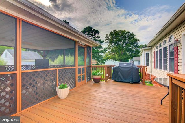 3003 RIVERVIEW DR, Colonial Beach, VA 22443