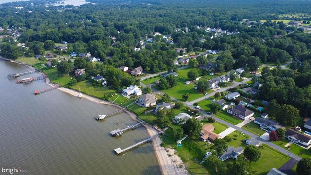 3003 RIVERVIEW DR, Colonial Beach, VA 22443
