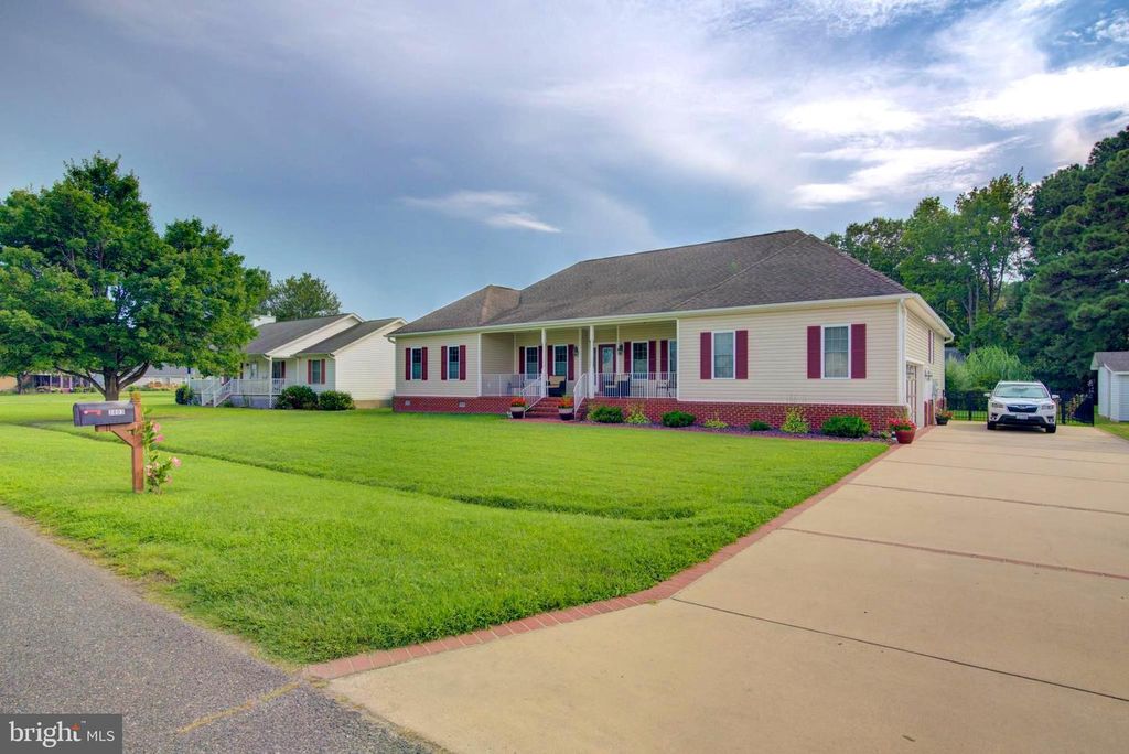 3003 RIVERVIEW DR, Colonial Beach, VA 22443