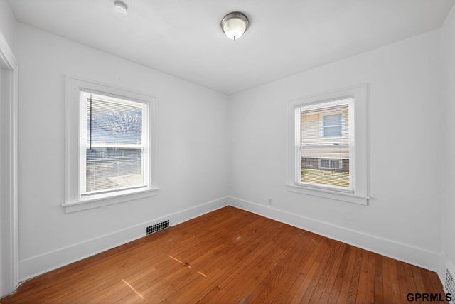 4325 Binney Street, Omaha, NE 68111