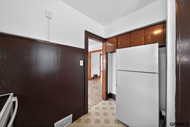 4325 Binney Street, Omaha, NE 68111