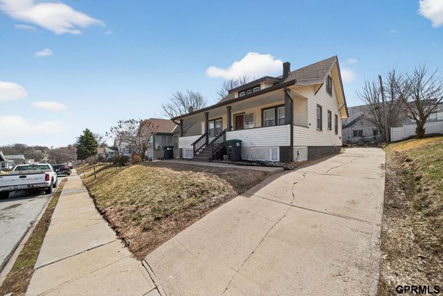 4325 Binney Street, Omaha, NE 68111