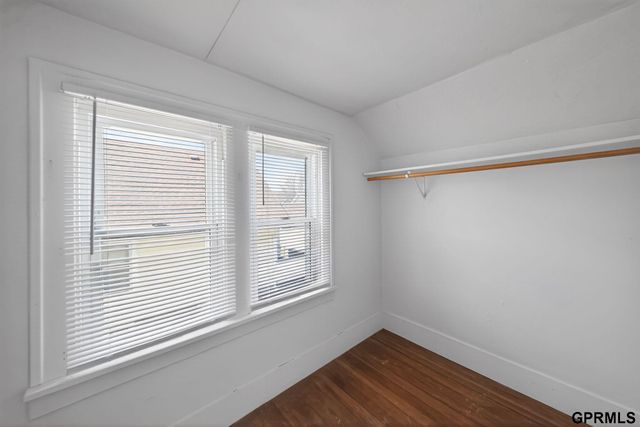 4325 Binney Street, Omaha, NE 68111