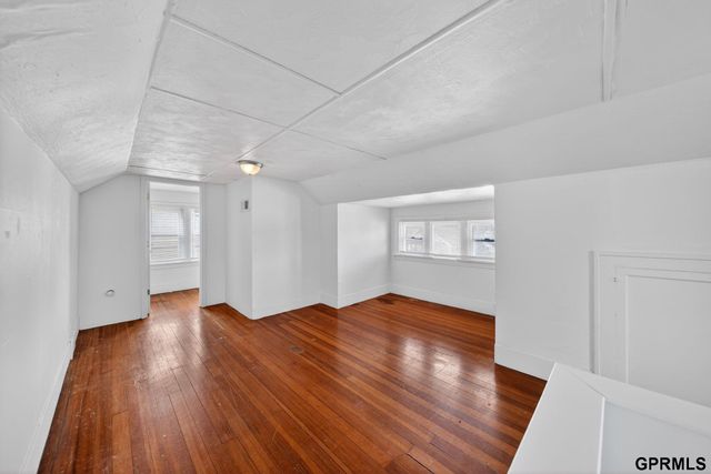 4325 Binney Street, Omaha, NE 68111