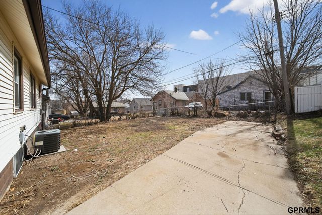 4325 Binney Street, Omaha, NE 68111