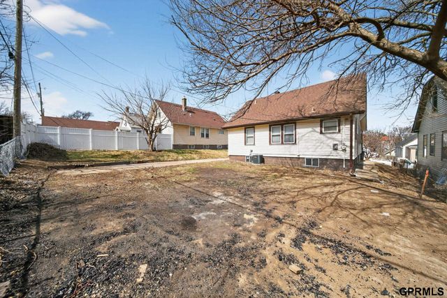 4325 Binney Street, Omaha, NE 68111