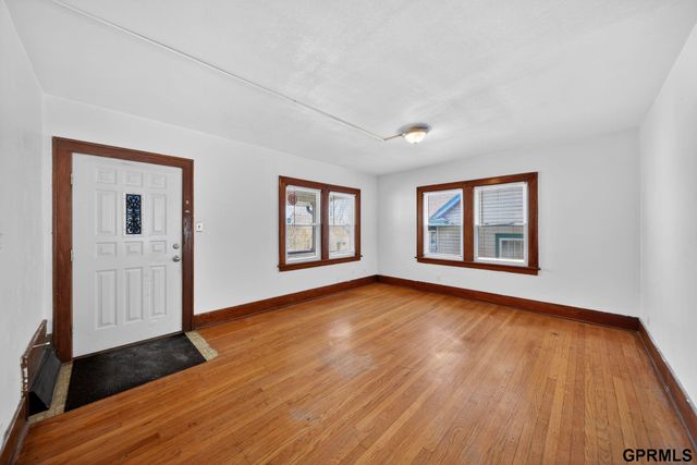 4325 Binney Street, Omaha, NE 68111