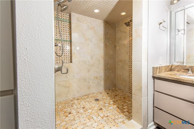 54 S Hampton Drive, Seguin, TX 78155