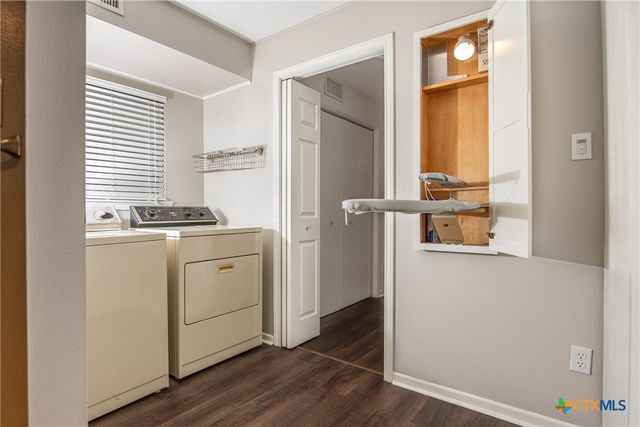 54 S Hampton Drive, Seguin, TX 78155
