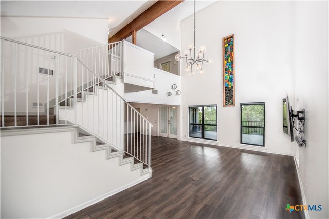 54 S Hampton Drive, Seguin, TX 78155