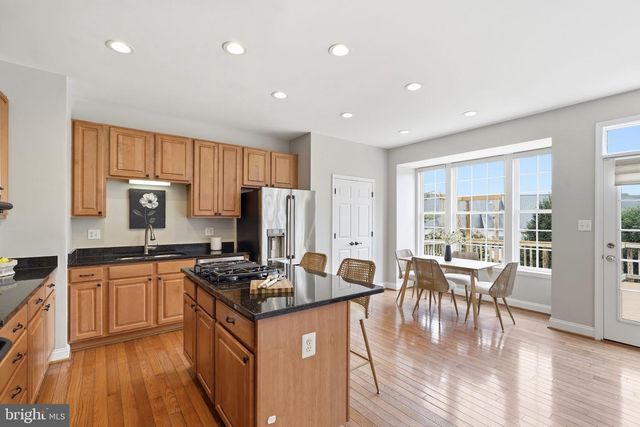 601 BURBERRY TER SE, Leesburg, VA 20175