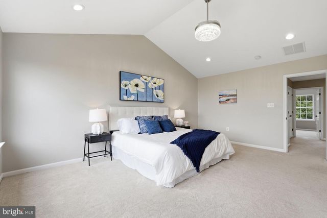 601 BURBERRY TER SE, Leesburg, VA 20175