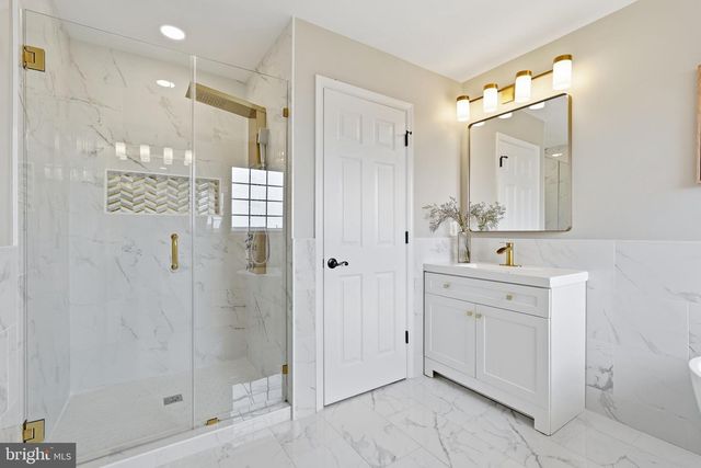 601 BURBERRY TER SE, Leesburg, VA 20175