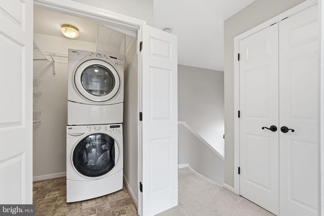 601 BURBERRY TER SE, Leesburg, VA 20175
