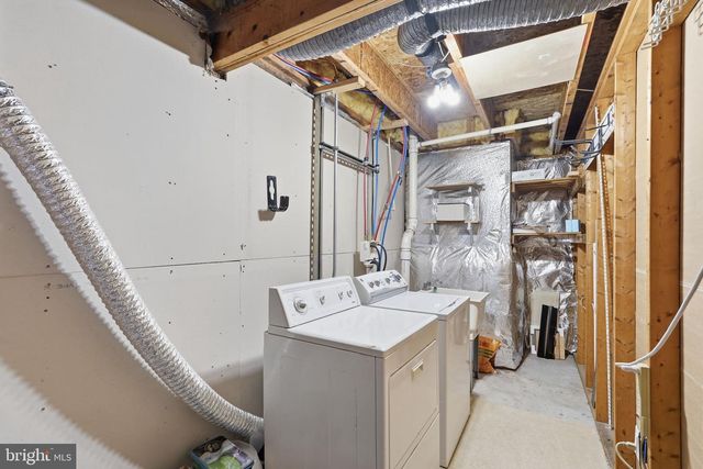 601 BURBERRY TER SE, Leesburg, VA 20175