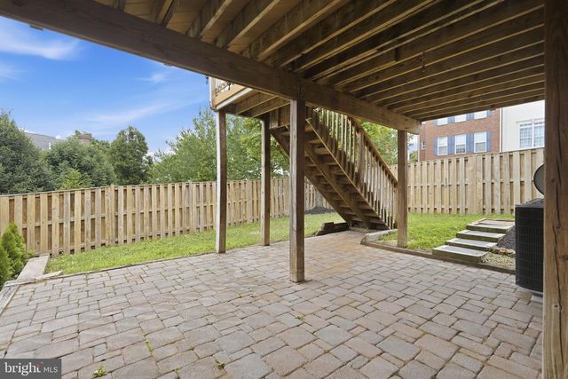 601 BURBERRY TER SE, Leesburg, VA 20175