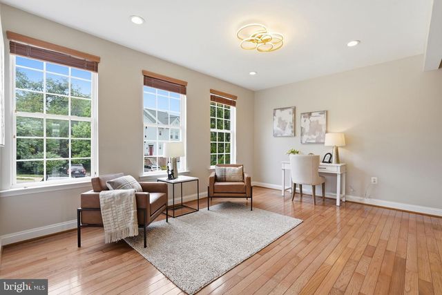 601 BURBERRY TER SE, Leesburg, VA 20175