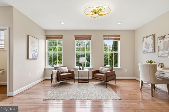 601 BURBERRY TER SE, Leesburg, VA 20175