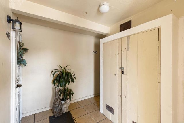 402 8 Olivewood, San Diego, CA 92113