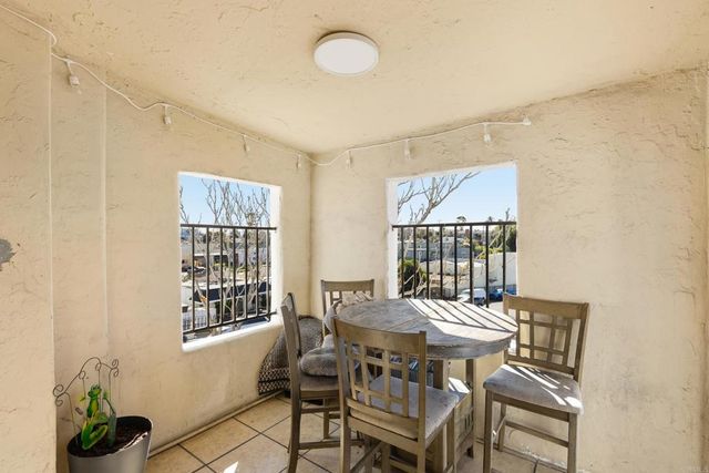 402 8 Olivewood, San Diego, CA 92113