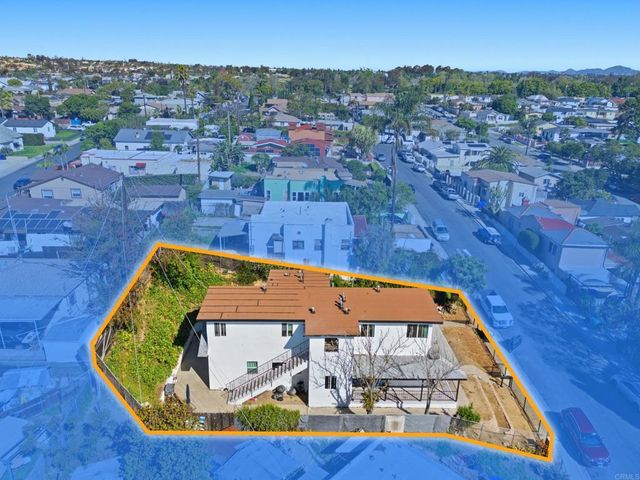 402 8 Olivewood, San Diego, CA 92113