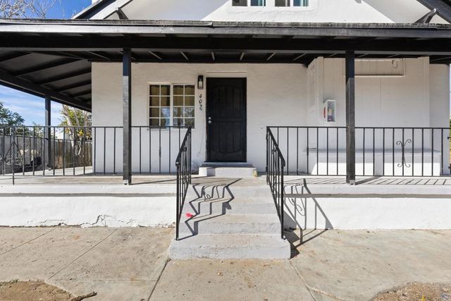 402 8 Olivewood, San Diego, CA 92113