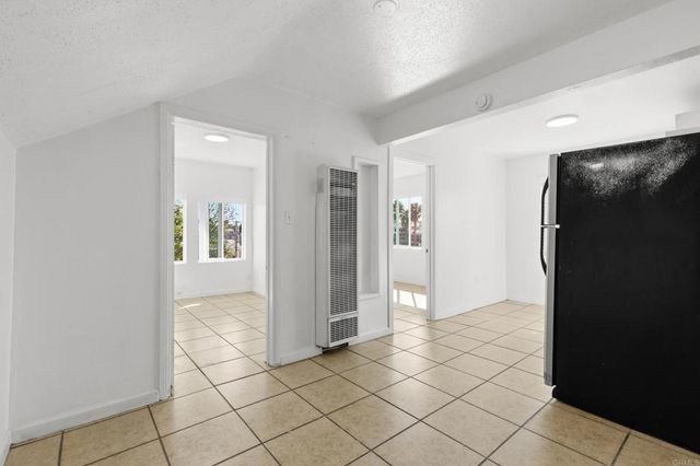 402 8 Olivewood, San Diego, CA 92113