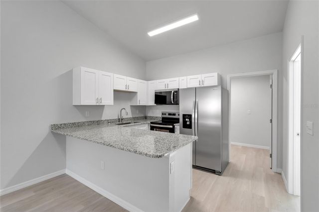 607 SE 4TH DRIVE B, Williston, FL 32696