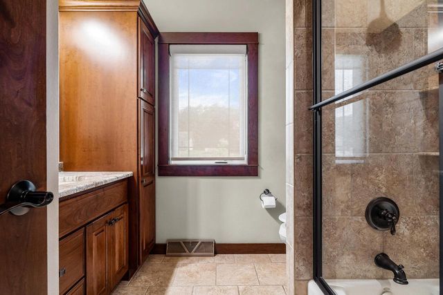 911 Steven PLACE, La Crosse, WI 54603