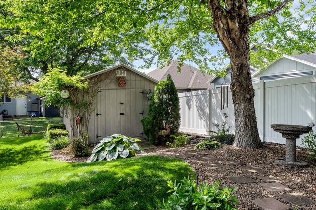 911 Steven PLACE, La Crosse, WI 54603