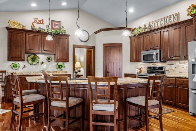 911 Steven PLACE, La Crosse, WI 54603