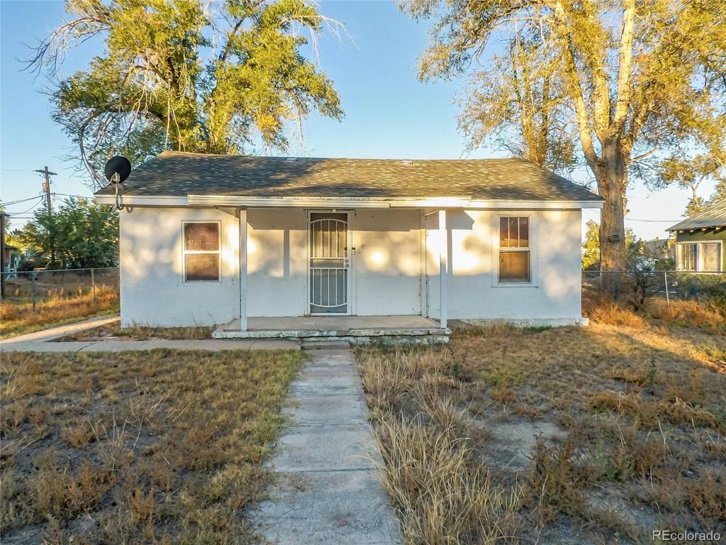 712 Adams Avenue, La Junta, CO 81050