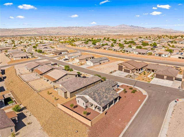 2668 Cross Timbers Trail, Bullhead City, AZ 86442
