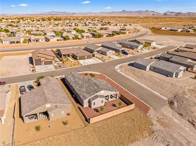 2668 Cross Timbers Trail, Bullhead City, AZ 86442