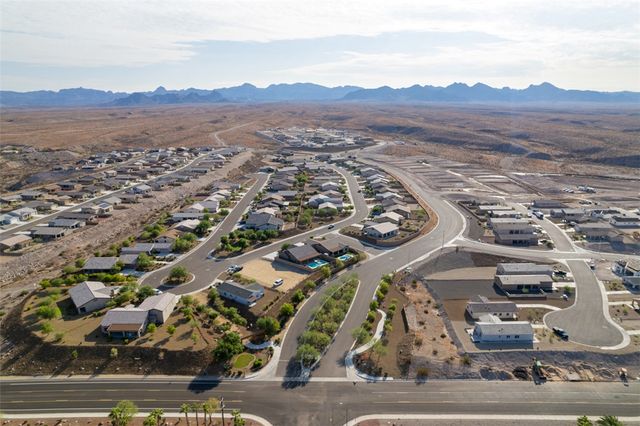 2668 Cross Timbers Trail, Bullhead City, AZ 86442