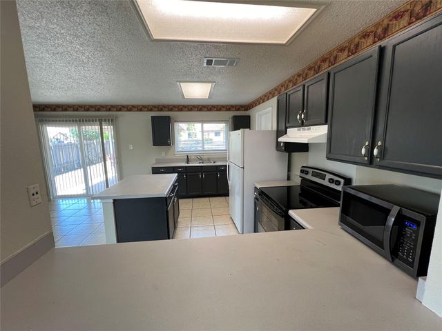 3000 John Wilson LN, Round Rock, TX 78664