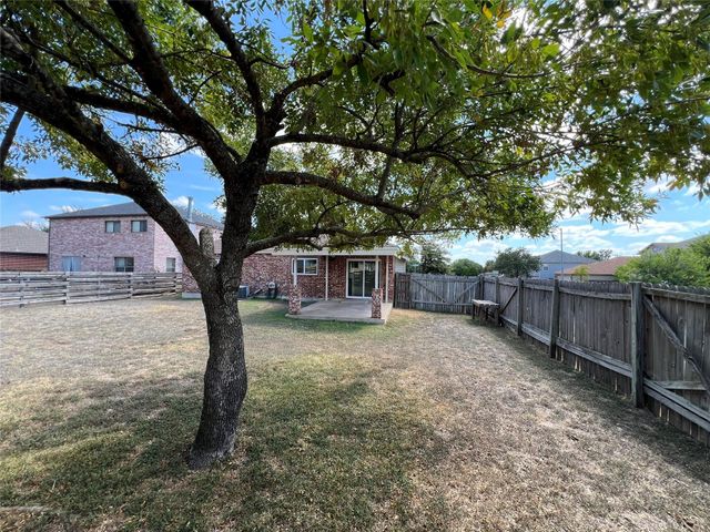 3000 John Wilson LN, Round Rock, TX 78664