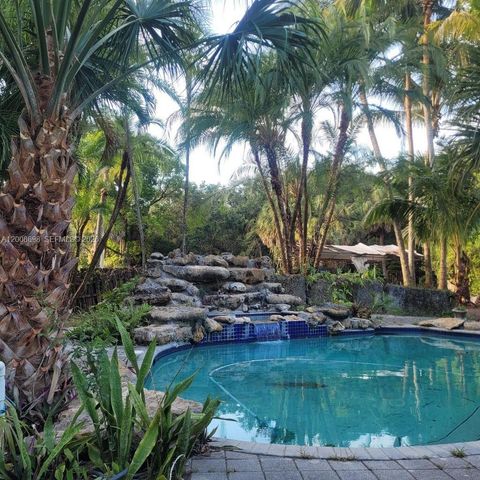 8339 SW 112th St, Miami, FL 33156