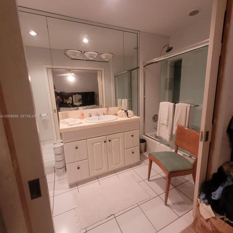 8339 SW 112th St, Miami, FL 33156