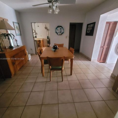 8339 SW 112th St, Miami, FL 33156