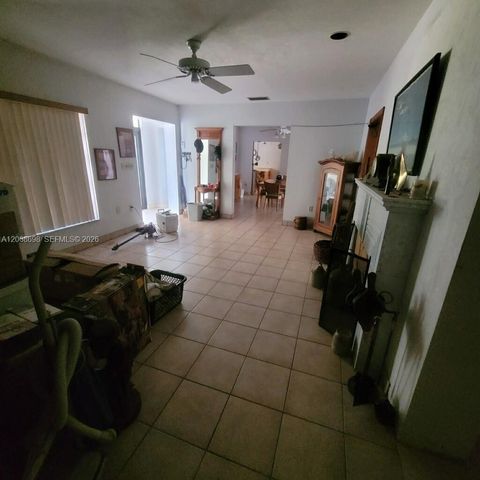 8339 SW 112th St, Miami, FL 33156