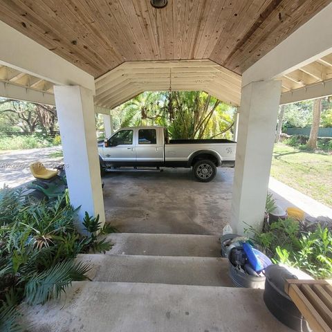 8339 SW 112th St, Miami, FL 33156