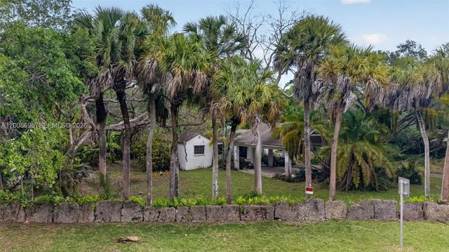 8339 SW 112th St, Miami, FL 33156