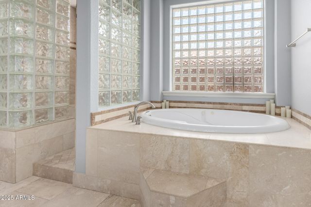 3931 E FOX Circle, Mesa, AZ 85205