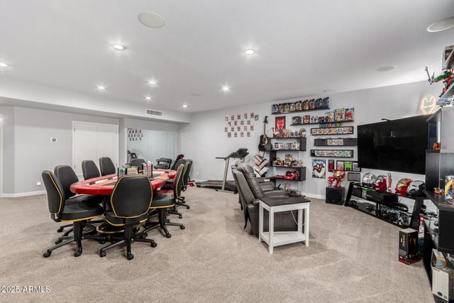 3931 E FOX Circle, Mesa, AZ 85205