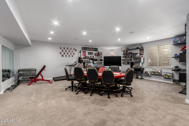 3931 E FOX Circle, Mesa, AZ 85205