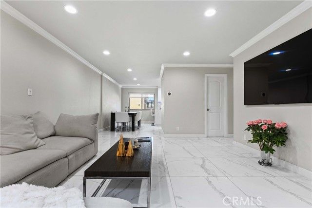 630 E Garfield Avenue 6, Glendale, CA 91205