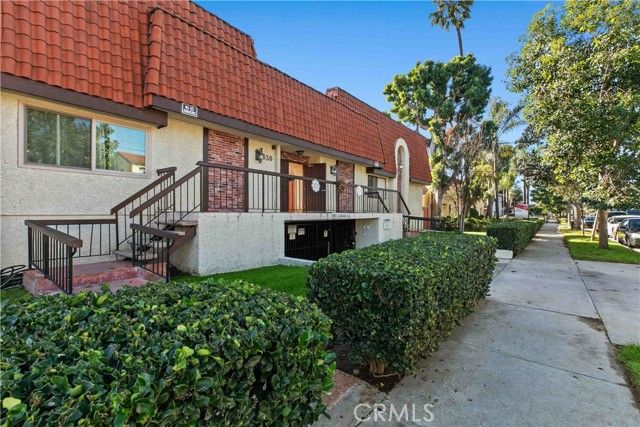 630 E Garfield Avenue 6, Glendale, CA 91205