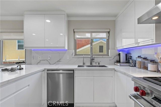 630 E Garfield Avenue 6, Glendale, CA 91205