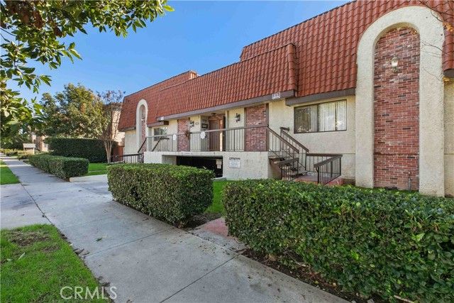 630 E Garfield Avenue 6, Glendale, CA 91205